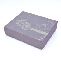 Boîte cadeau rigide de luxe avec logo personnalisé imprimé, emballage en carton avec doublure en satin pour emballage de cadeaux de mariage ou de la Saint-Valentin