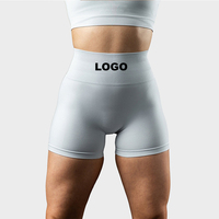 Yüksek bel Crotchless Scrunch popo Yoga spor şort cepler ile kadın koşu egzersiz spor spor salonu spor giyim yeni gelenler