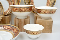 Nouvelle vaisselle en porcelaine de Chine d'Ouzbékistan, vaisselle de luxe en porcelaine, style vintage, dorée en relief