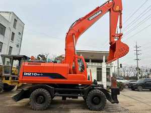Excavatrice sur pneus et chenilles Doosan DX210W DH210 d'occasion de 21 tonnes avec moteur, modèle 2024, faible nombre d'heures, prix réduit, en vente - Product Image 2