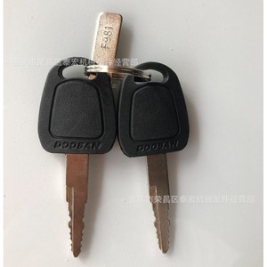 กุญแจสตาร์ท Doosan F981 สำหรับอะไหล่เครื่องจักรก่อสร้าง - Product Image 1