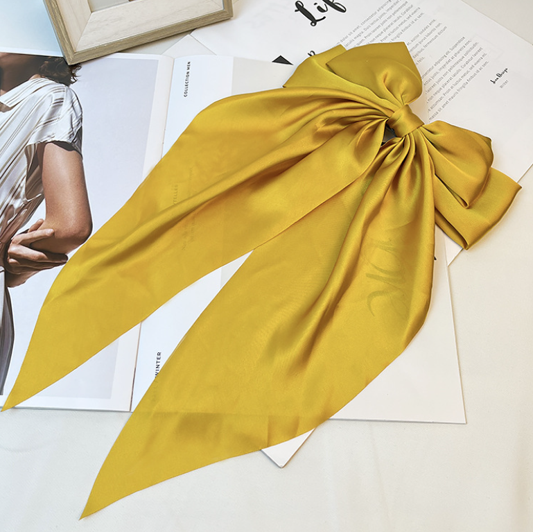 สีเหลือง