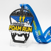 Médaille personnalisée Fun Run en alliage de zinc, placage noir mat, émail souple découpé, sculpture artistique 3D, design silhouette urbaine, pour activités de plein air