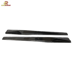 Jupes latérales en fibre de carbone sèche style Vorstein pour Ferrari 488 GTB Spider 2015-2018 – Pièces de carrosserie et kits auto en carbone - Product Image 1