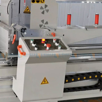 Pont cassé CNC profilé en aluminium Double tête scie de précision Machine porte et fenêtre équipement de traitement
