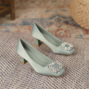 Chaussures de mariée à talons hauts pour femmes grandes tailles, respirantes, légères, tendance mode - Product Image 3