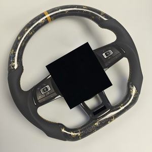 Volante in Fibra di Carbonio Elegante per Volkswagen <span class=keywords><strong>Golf</strong></span> <span class=keywords><strong>7</strong></span> GTI Accessorio Auto per Produzione di Massa - Product Image 2