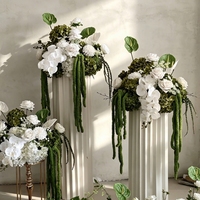 Weiß-Grünes Hängendes Orchideen-Blumenarrangement für Römische Säulen, Hochzeits-Eingangsdekoration