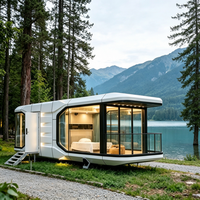 Maison capsule moderne en aluminium durable et sécurisée, structure mobile et portable, alimentée à l'énergie solaire, écologique, salon, hôtel, appartement