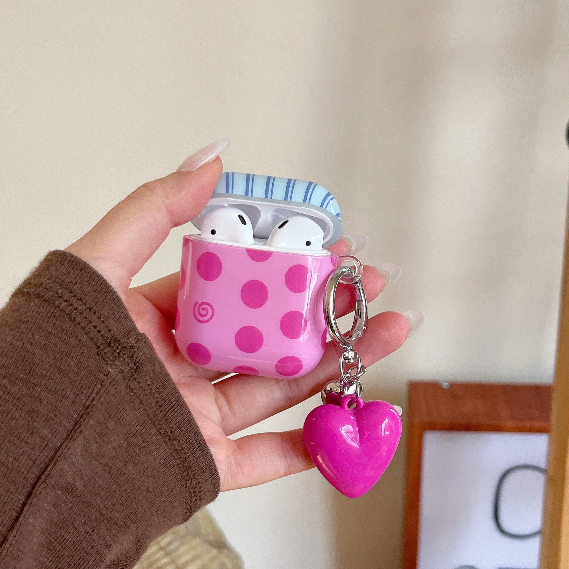 Polka dot heart pendant