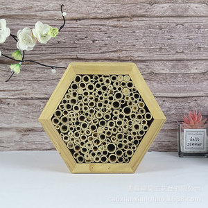 Nichoir à insectes en bois 20x7cm, maison hexagonale pour abeilles, pour jardin et usage extérieur - Product Image 1
