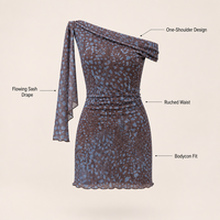 Maßgeschneidertes Asymmetrisches One-Shoulder Bodycon-Kleid mit Geraffter Taille und Schleife, Sommer-Party-Kleid, OEM ODM Großhandel, Geringe Mindestbestellmenge, Mini-Kleid