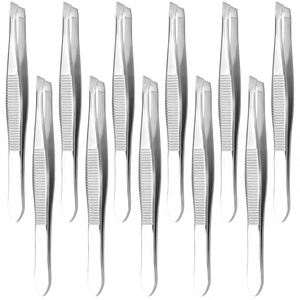 Pince à épiler classique antidérapante à rayures en acier inoxydable à pointe inclinée, outil auxiliaire pour faux cils, pince à sourcils et barbe - Product Image 1