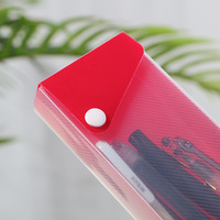 Étui de papeterie semi-transparent en plastique, design givré avec bouton-pression, impression UV, 20*7.5*2.6cm, marque NADE, pour étudiants