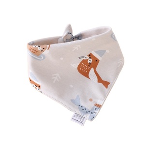 ผ้ากันเปื้อนเด็กที่มีสไตล์และใช้งานได้ด้วยดีไซน์ที่เป็นเอกลักษณ์เหมาะสำหรับเด็กเล็ก - Product Image 1