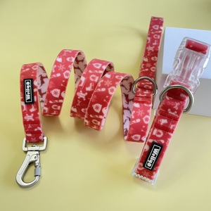 2024 nuevo diseño <span class=keywords><strong>TPU</strong></span> recubierto de nylon correas Navidad impermeable mascota perro Collar correa para perro - Product Image 1