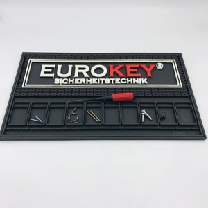 Alfombrilla de peluquero de PVC suave ecológica alfombrilla de herramientas de corredor de barra de goma segura - Product Image 5