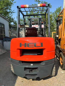 Heli H2000 30 3 tonnes 3 mètres chariot élévateur diesel d'occasion en parfait état de fonctionnement - Product Image 5