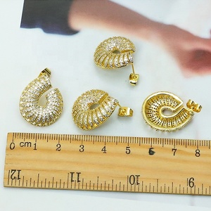 Boucles d'oreilles en zircon de luxe, design symétrique créatif, plaqué or, style rétro vintage classique, bijoux pour femmes, cadeau - Product Image 6