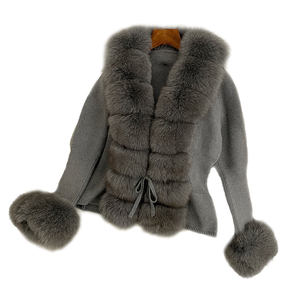 Élégant Cardigan Réversible en Fausse Maille Mignon et Élégant <span class=keywords><strong>Manteau</strong></span> d'Hiver Couleur Personnalisée avec Col et Poignets en Fourrure Respirante pour le Printemps - Product Image 2