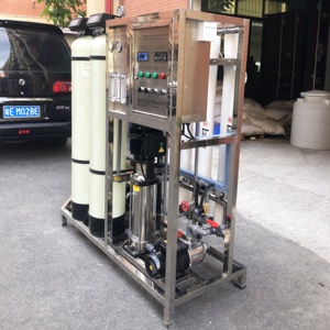 Système d'osmose inverse pour la production d'<span class=keywords><strong>eau</strong></span> <span class=keywords><strong>pure</strong></span>, usine de traitement de l'<span class=keywords><strong>eau</strong></span> industrielle CE 500 LPH, <span class=keywords><strong>eau</strong></span> distillée, déminéralisée, saumâtre - Product Image 3