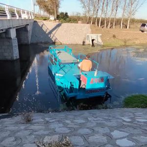 Planta acuática flotante de maleza automática con motor diésel, bote colector pequeño de lenteja de agua - Product Image 2