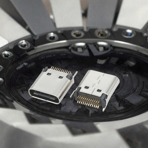 DSC-0146 <b>USB</b> Connector 24P Splint Holder <b>with</b> 0.8/1.0 Vertical <b>Socket</b> 3.1 Type-C LCP Material 5A Rated Current - Product Image 3