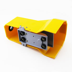 صمام دواسة القدم من سلسلة 4F من سبائك الألومنيوم والبلاستيك بطريقة هوائية NC 4f2108g مع حارس للتحكم في الغاز OEM قابل للتخصيص - Product Image 3