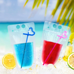 Pochette souple transparente en plastique avec bec verseur pour eau et jus, de 50 ml à 2100 ml - Product Image 5