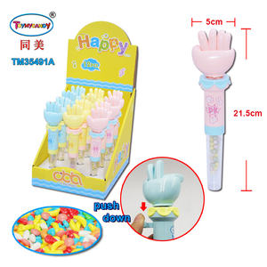 2023 productos más vendidos juguete de puño barato con caramelo juguete de caramelo pequeño para Fids - Product Image 1