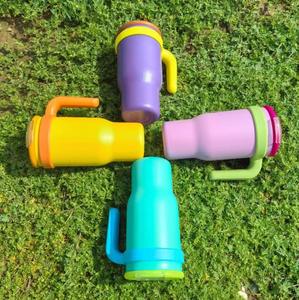 Vaso de acero inoxidable para niños de 14oz/17oz con asa Botella de agua recubierta de polvo para niño y niña con tapa de asa a prueba de fugas - Product Image 1