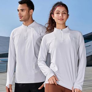 เสื้อยืดแขนยาวแบบคอตั้งครึ่งซิป น้ำหนัก 235 กรัม ผลิตตามแบบ OEM/ODM สำหรับผู้ชายและผู้หญิง ผลิตจากโพลีเอสเตอร์ 90% และสแปนเด็กซ์ 10% - Product Image 3
