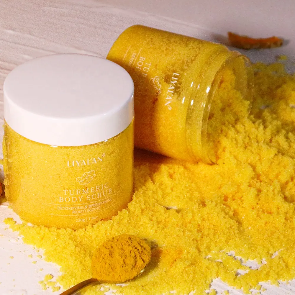 Grosir organik Tumeric Skin Lightening Pencerah pemutih wajah tubuh garam pengelupasan kunyit Scrub