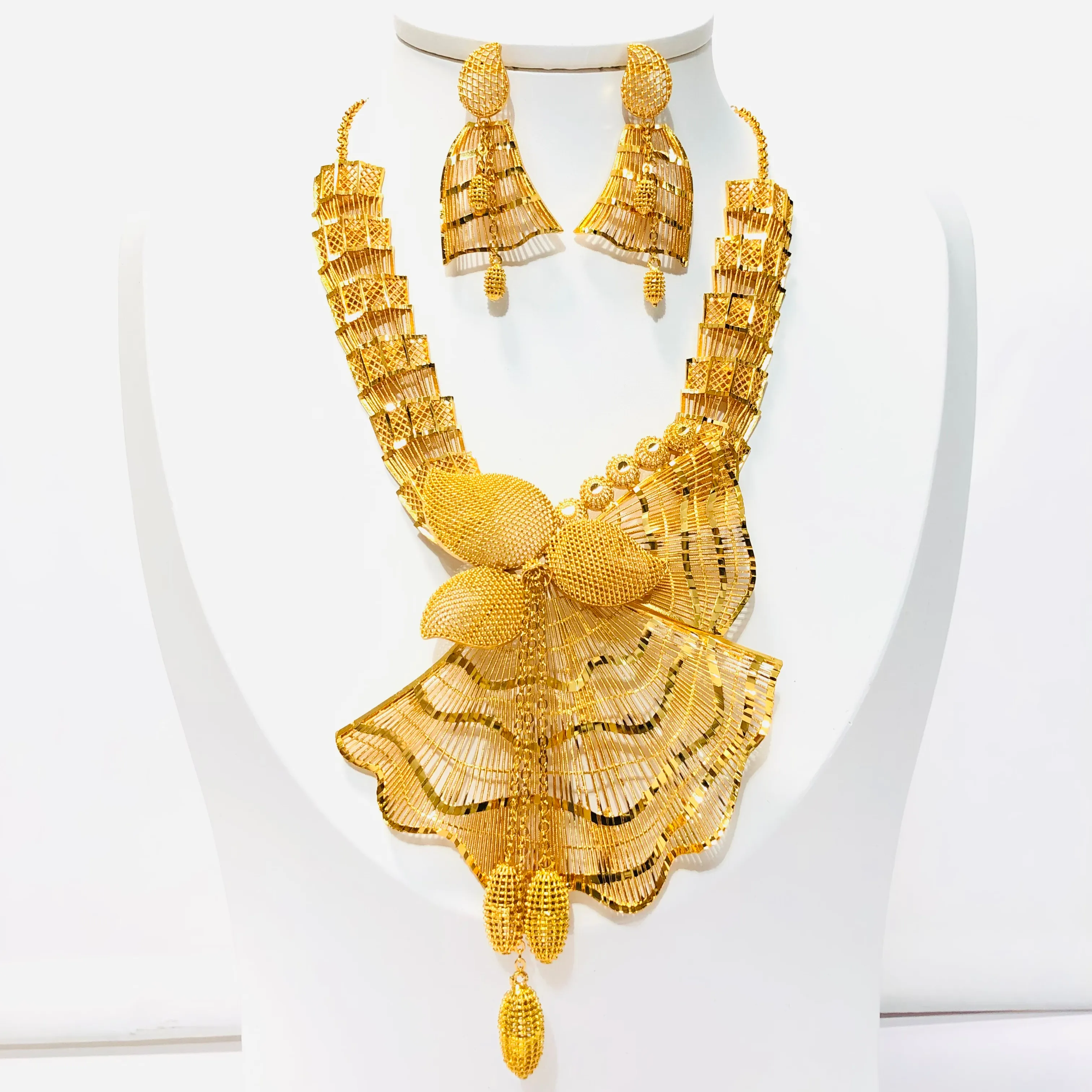 Golden Star Jewelry High Quality Luxury 24K 18K Gold Color African Dubai Gold Plated Jewelry Sets