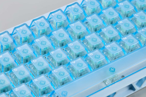 Claviers de jeu étanches avec touches multimédias inclinables réglables et connexion USB Type-C pour PC - Product Image 3