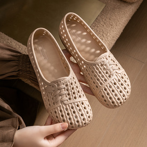 Nouvelles chaussures de jardin pour femmes, style Mary Jane, ajourées, confortables, durables, en PVC, antidérapantes, imperméables, respirantes, légères, en liège, pour l'été - Product Image 2