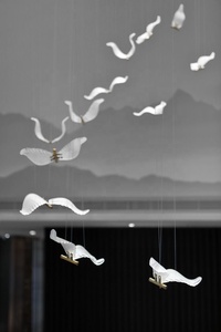 Design <span class=keywords><strong>di</strong></span> lusso grande <span class=keywords><strong>vetro</strong></span> lampadario uccello volare <span class=keywords><strong>ali</strong></span> <span class=keywords><strong>di</strong></span> uccello grande progetto lampadario in <span class=keywords><strong>vetro</strong></span> illuminazione - Product Image 4