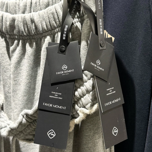 Hangtags giấy phong cách tùy chỉnh cho túi quần áo giày-dập nổi hoặc in với cá nhân hóa cho tất cả các nhu cầu may mặc - Product Image 4