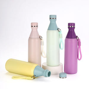 Botella de agua deportiva personalizada de 20 oz, de doble pared, de acero inoxidable 304, aislada al vacío, reutilizable para todo el día, para el gimnasio. - Product Image 2