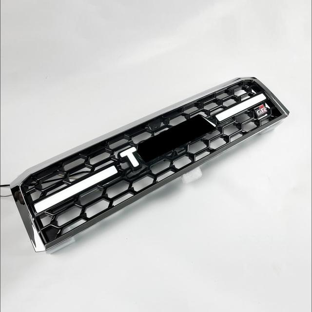 LED Flowing Light Chrome Black Front Grille Grill for Toyota Land Cruiser 70 76 79 LC70 LC76 77 LC79 FJ70 FJ79 Accessories