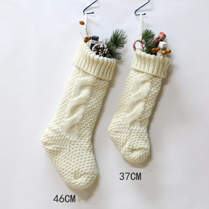 2024 Cozy Chunky Cable Knit Medias de Navidad - Product Image 5