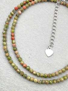 Collar de Unakita Facetada, Joyería Delicada con Piedras Preciosas, Cuentas Microfacetadas, Collar de Cristal, Joyería Minimalista, Pequeñas Piedras Preciosas - Product Image 5