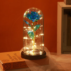 Regalo <span class=keywords><strong>de</strong></span> San Valentín Rosa Eterna <span class=keywords><strong>de</strong></span> <span class=keywords><strong>Cristal</strong></span> tipo Galaxia con Luz Led y Lámina <span class=keywords><strong>de</strong></span> Oro <span class=keywords><strong>de</strong></span> 24k en Cúpula para Novia, Mamá o Esposa - Product Image 2