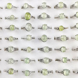 Vente en gros en vrac <span class=keywords><strong>pas</strong></span> <span class=keywords><strong>cher</strong></span> prix cristal bijoux bague pierres précieuses anneaux Prehnite anneaux pour l'<span class=keywords><strong>envoi</strong></span> de cadeaux - Product Image 4