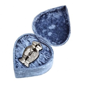 Silver Baby Cremation Urn Heart Shape Velvet <b>Box</b> American Style Eco-Friendly Durable 3 Cubic Inch Capacity Customizable Design - Product Image 3