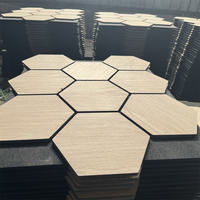 Panneaux muraux hexagonaux perforés en MDF, panneaux muraux décoratifs intérieurs en bois