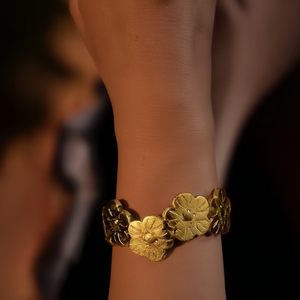 Fashion <b>Rings</b> 316L Stainless Steel PVD Gold Plating Sustainable Resistant Floral Design Adjustable Band - Product Image 3