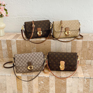 Minibolso elegante al por mayor para mujer, bolso de cadena cuadrado a la moda con estampado Retro, bolso cruzado de un solo hombro de lujo para mujer - Product Image 1