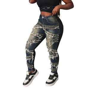 Jeans Ajustados de Mezclilla con Parches y Estilo Desgastado para Mujer, Moda Urbana - Product Image 3