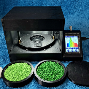 เครื่องวัดสีแบบสเปกโตรโฟโตมิเตอร์ราคาประหยัด 400-700nm CIELAB ΔE สำหรับผง น้ำยา ของเหลว พลาสติก สี และอาหาร - Product Image 1